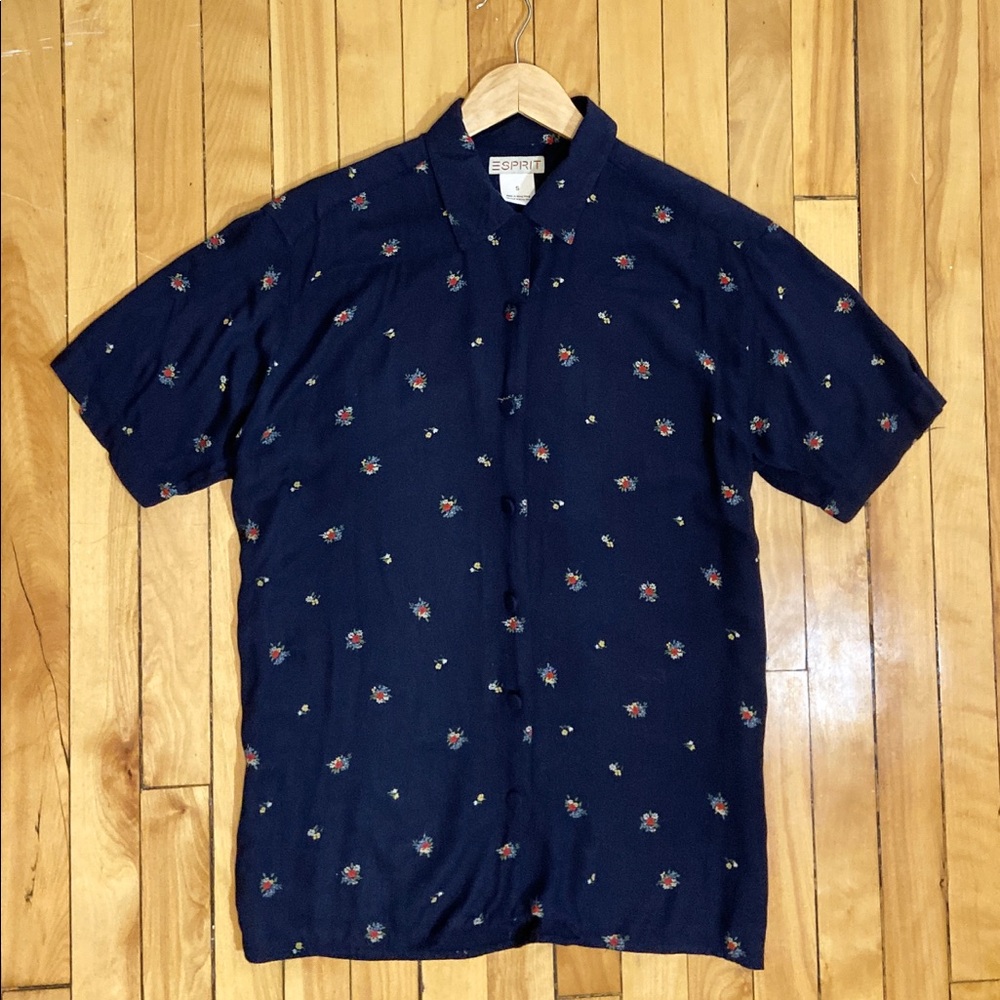 Vintage ESPRIT navy blue and red floral blouse